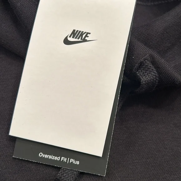 Nike Oversized Fit Plus Sweatshirt - Picture 8 of 9